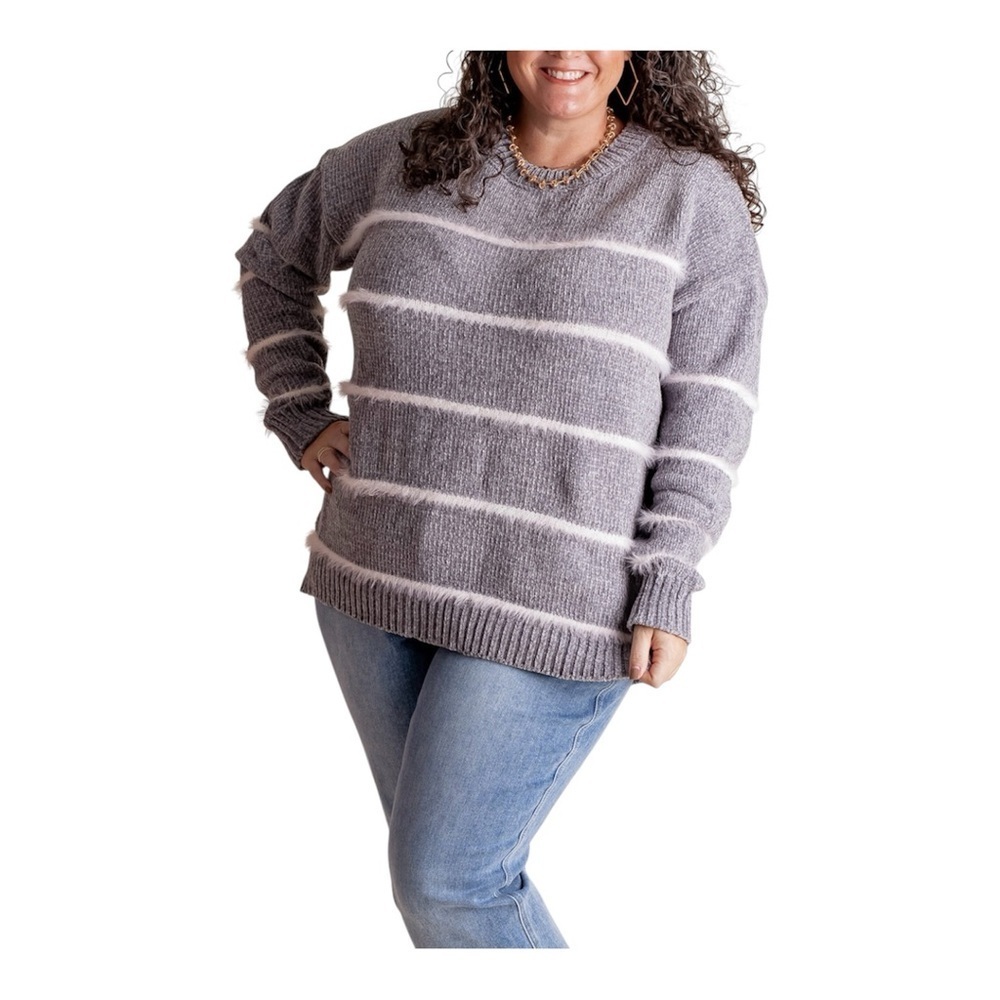 NEW NWT Reborn J Gray White Striped Fuzzy Sweater Chenille Crew Neck Sweater 1X - Picture 2 of 10